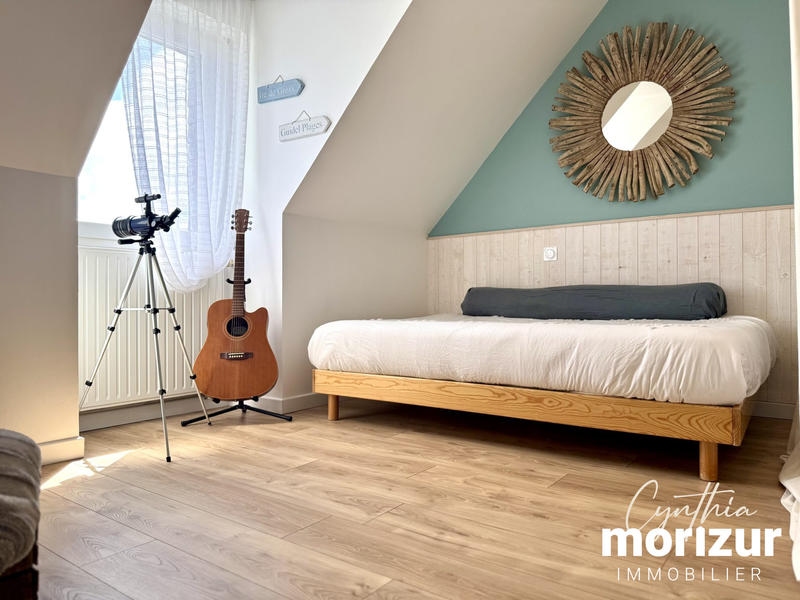 Maison - 99 m² - 5 pièces