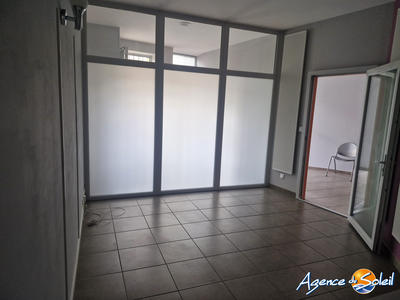 Local commercial - 56 m² - 3 pièces