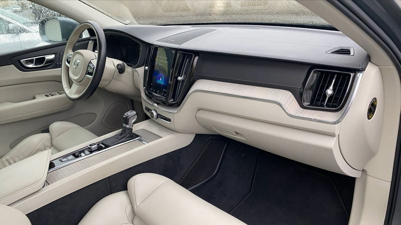 Volvo Xc60 II 2.0 D4 190 Fwd Geartronic8 Inscription Luxe - Entretien constructeur Toit ouvrant