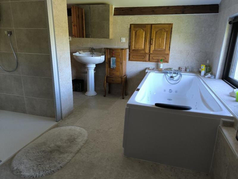 Propriété - 374 m² - 11 pièces