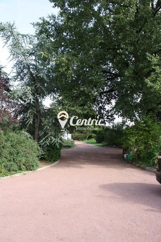 Maison ancienne - 315 m² - 13 pièces