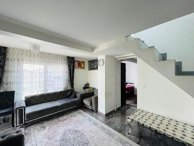 Maison - 112 m² - 4 pièces