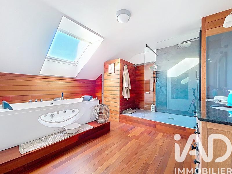 Maison de maîtres - 177 m² - 6 pièces