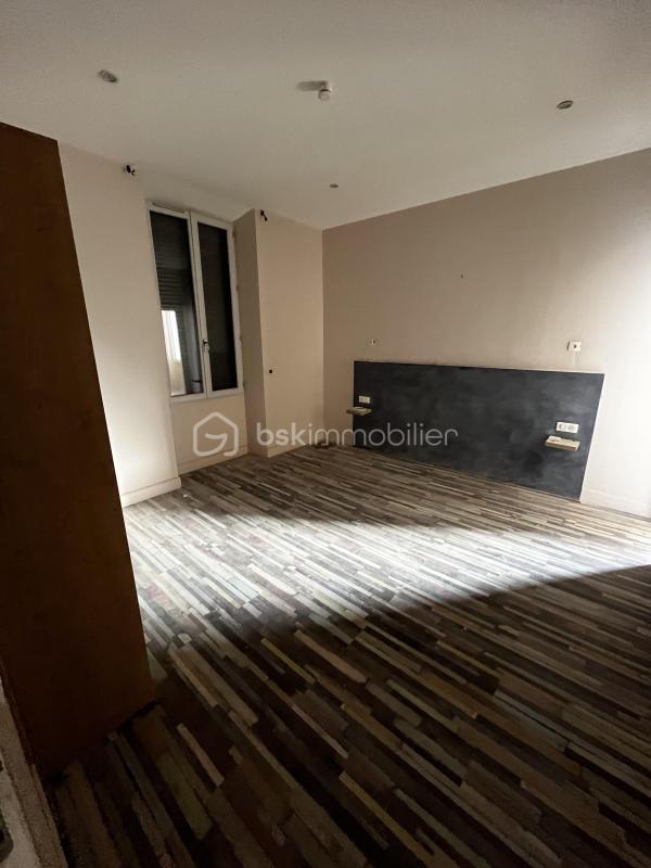 Bureau - 158 m² - 8 pièces