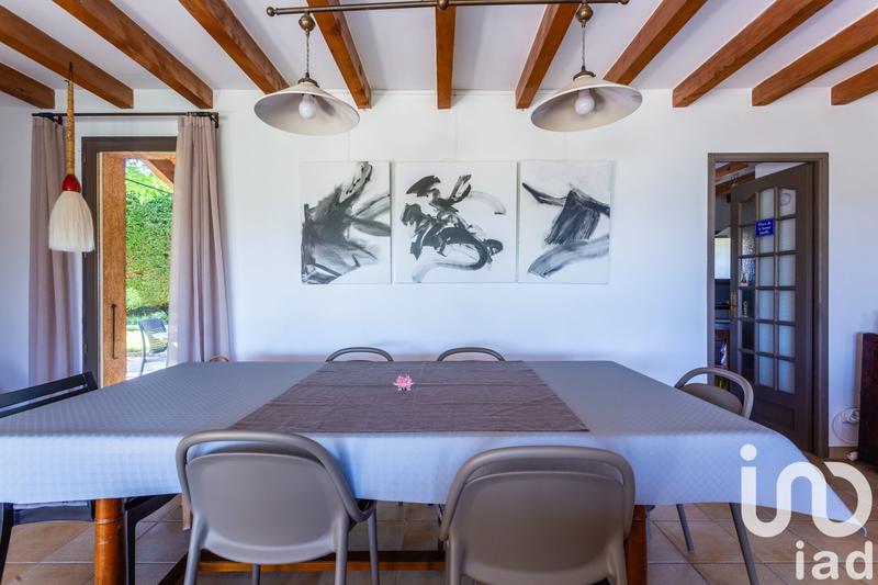 Maison - 255 m² - 7 pièces