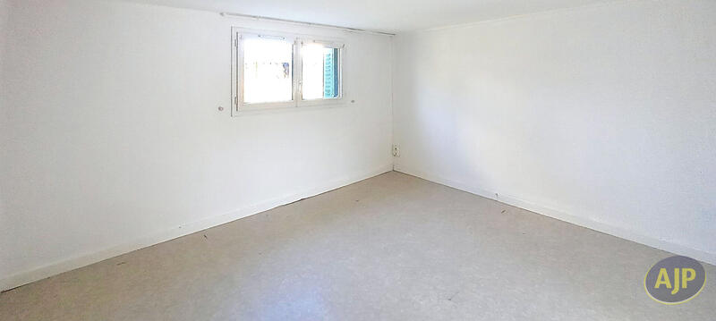 Maison - 150 m² - 10 pièces