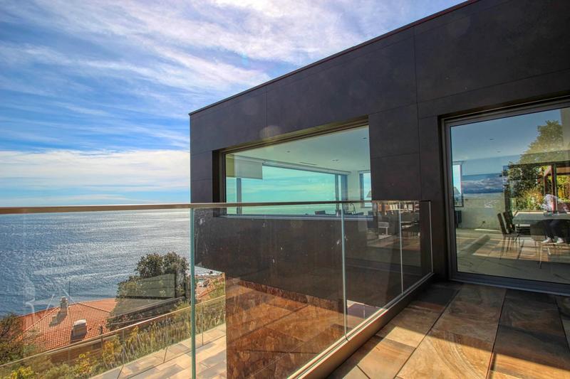 Villa - 350 m² - 8 pièces