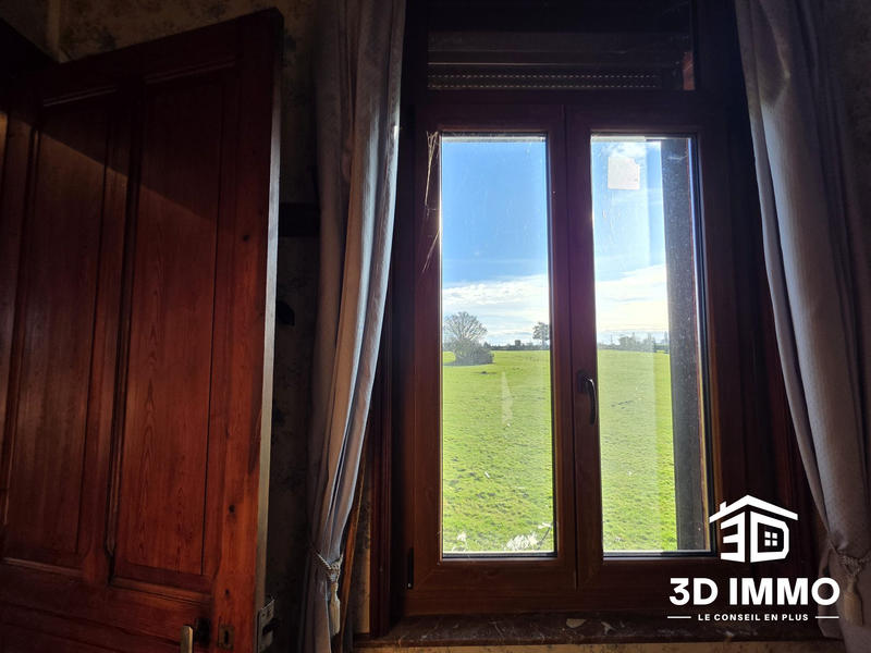 Maison - 254 m² - 12 pièces