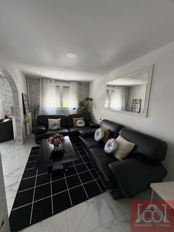 Appartement - 98 m² - 4 pièces