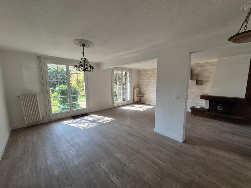 Maison jumelée - 149 m² - 7 pièces