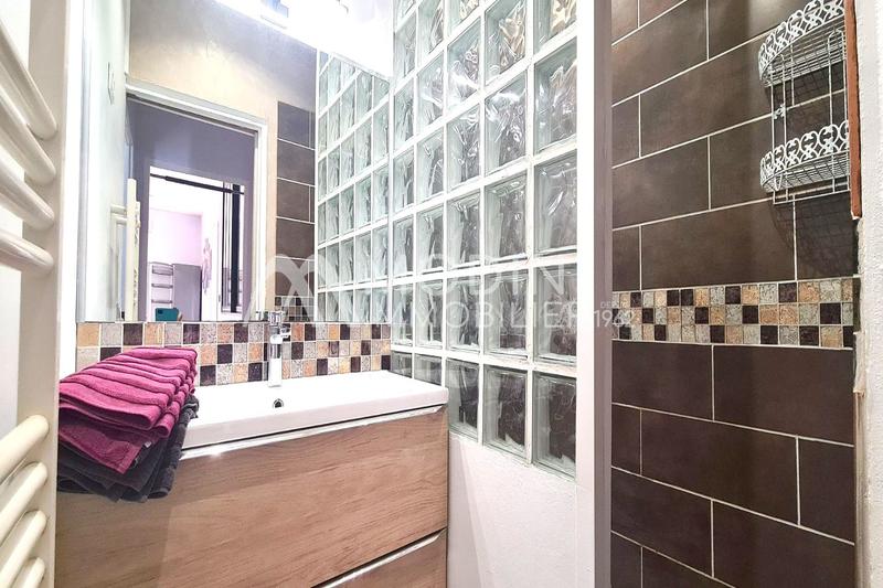 Maison - 180 m² - 7 pièces