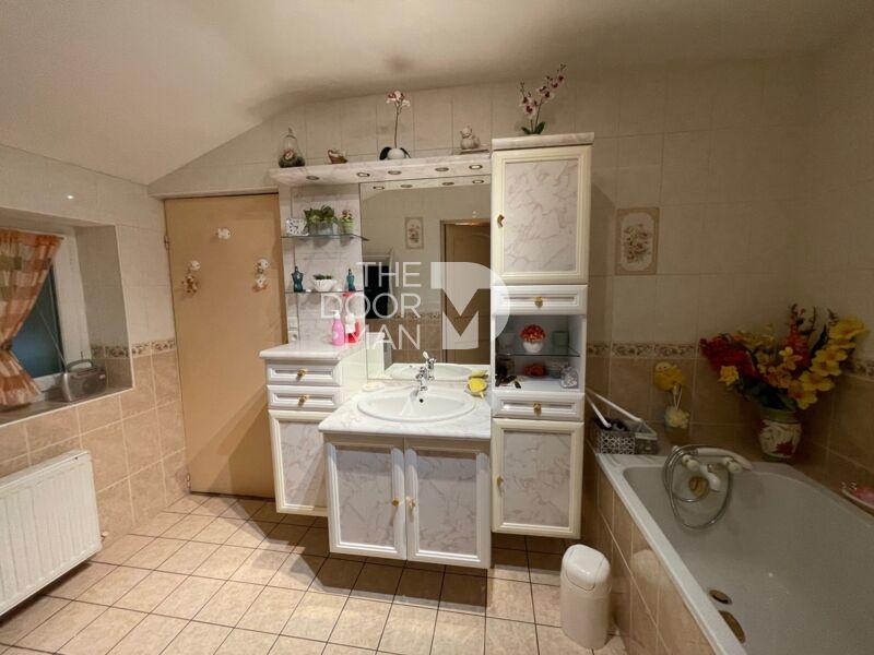 Maison - 168 m² - 5 pièces