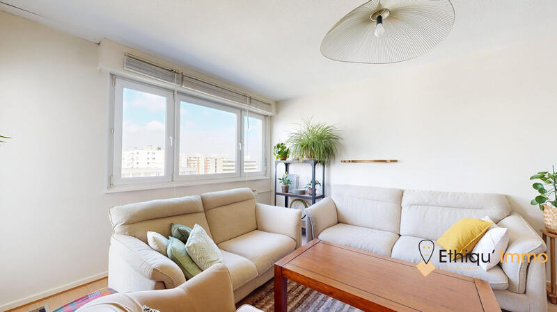 Appartement - 97 m² - 4 pièces