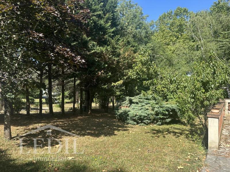 Maison - 225 m² - 6 pièces