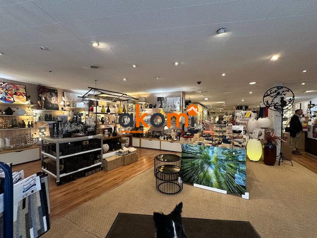 Local commercial - 250 m²