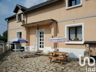 Maison - 214 m² - 8 pièces