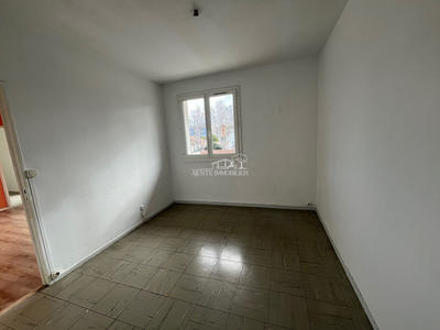 Appartement - 60 m² - 4 pièces