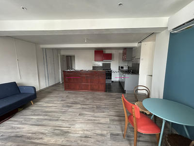 Immeuble - 76 m² - 6 pièces