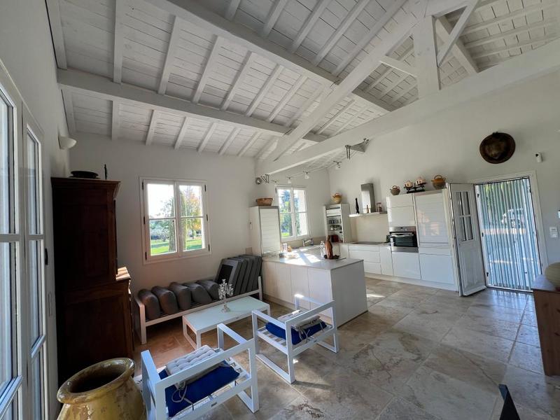 Mas - 262 m² - 8 pièces