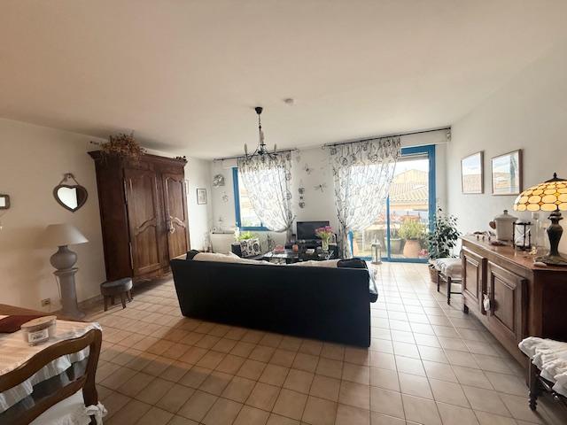 Appartement - 75 m² - 3 pièces