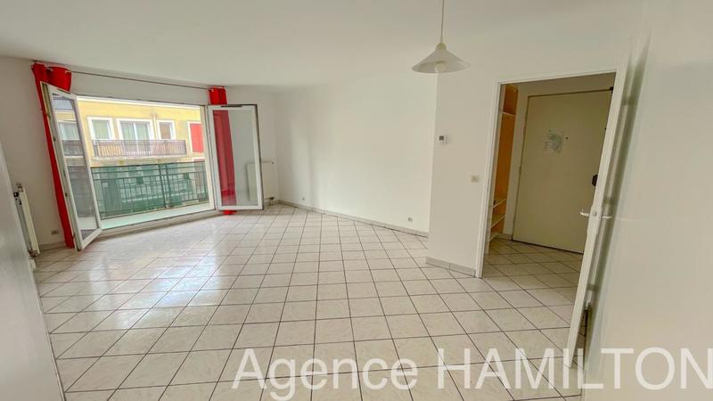 Appartement - 79 m² - 4 pièces