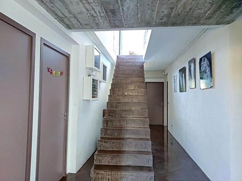 Villa - 222 m² - 6 pièces