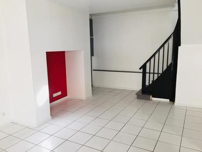 Maison - 83 m² - 5 pièces