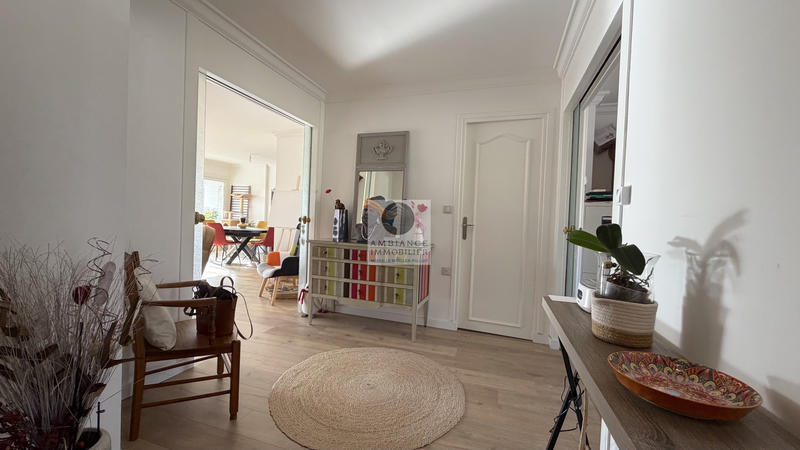 Appartement - 98 m² - 4 pièces