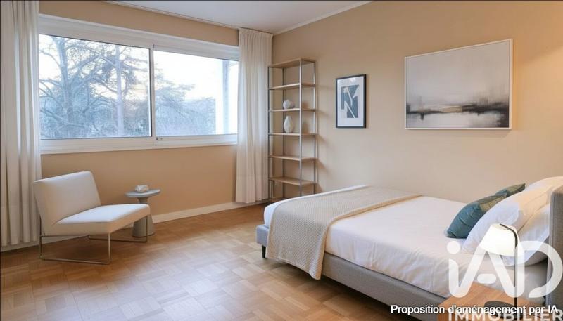 Appartement - 90 m² - 4 pièces