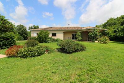 Maison - 242 m² - 7 pièces