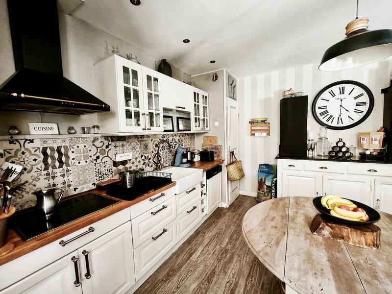 Maison - 195 m² - 7 pièces