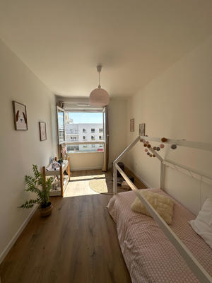 Appartement - 80 m² - 4 pièces