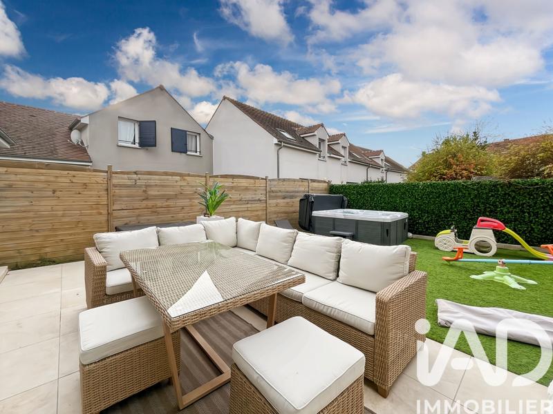 Maison - 80 m² - 5 pièces