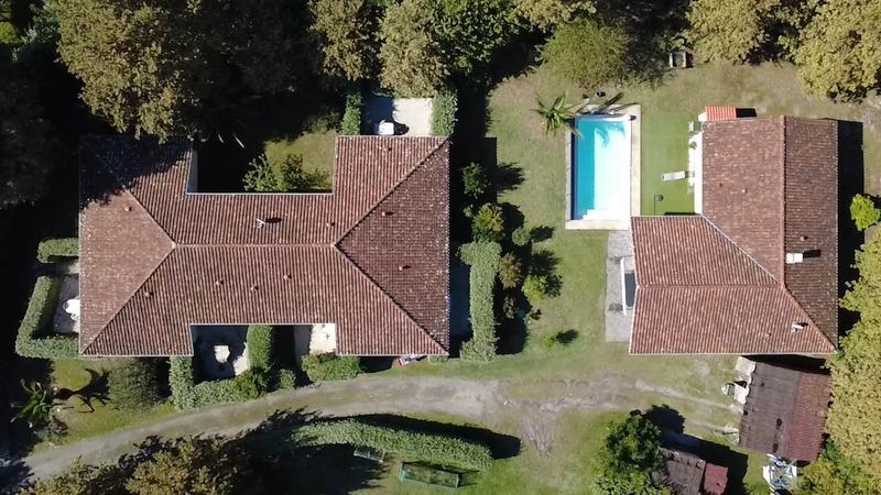 Maison - 332 m² - 24 pièces