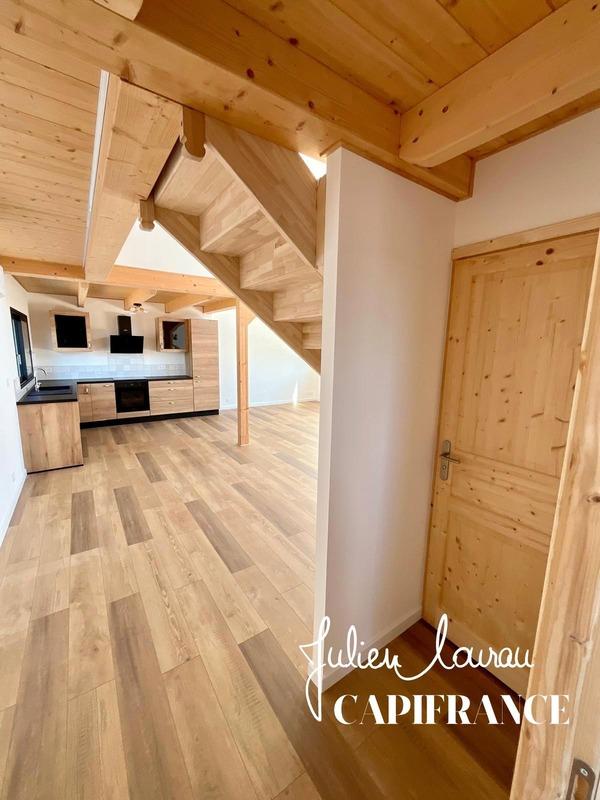 Maison - 102 m² - 5 pièces