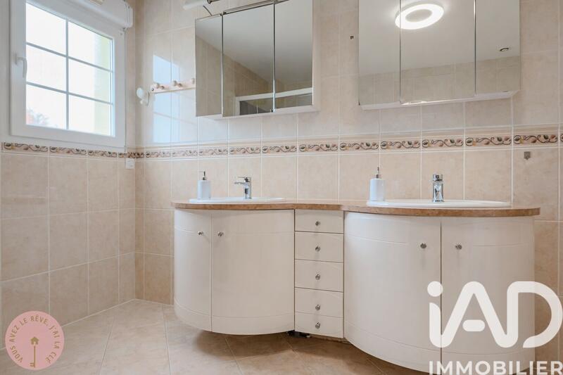 Maison - 131 m² - 5 pièces