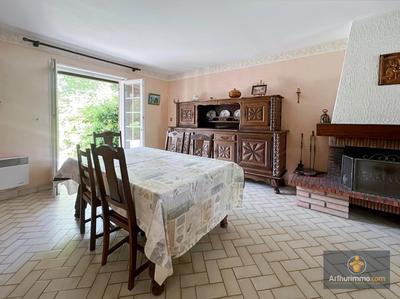 Maison - 95 m² - 4 pièces
