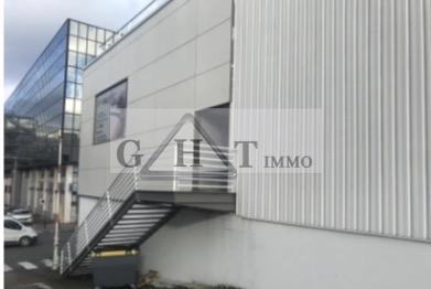 Local commercial - 717 m²