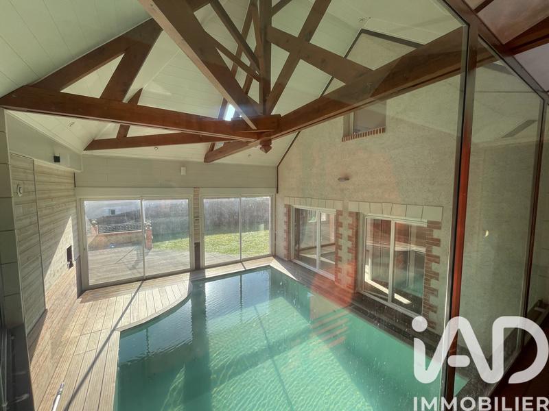 Maison - 200 m² - 6 pièces