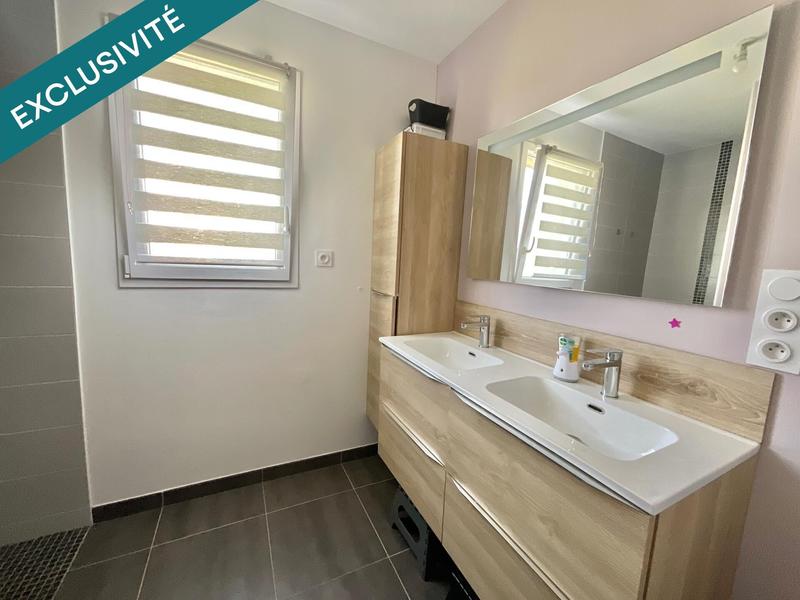 Maison - 90 m² - 5 pièces