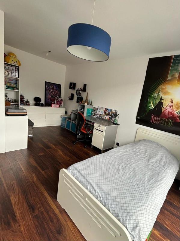 Maison - 201 m² - 5 pièces