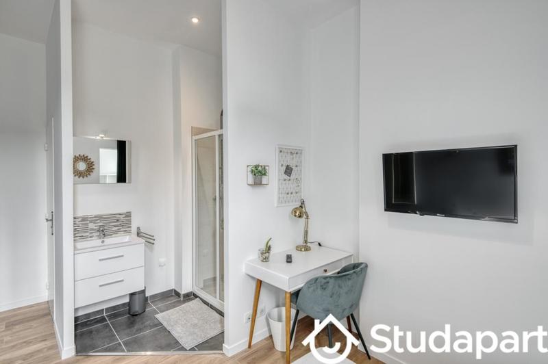 Chambre - 15 m² - 1 pièce