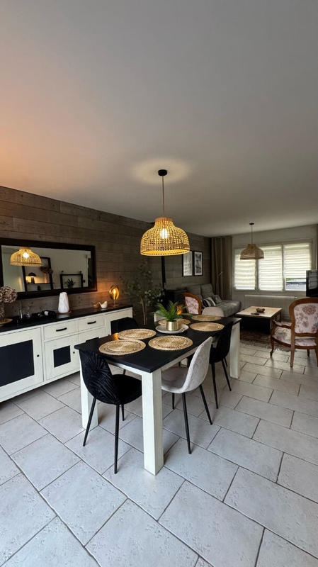 Maison - 102 m² - 5 pièces