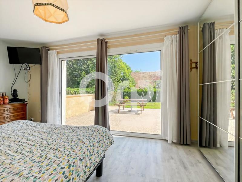 Maison - 308 m² - 9 pièces