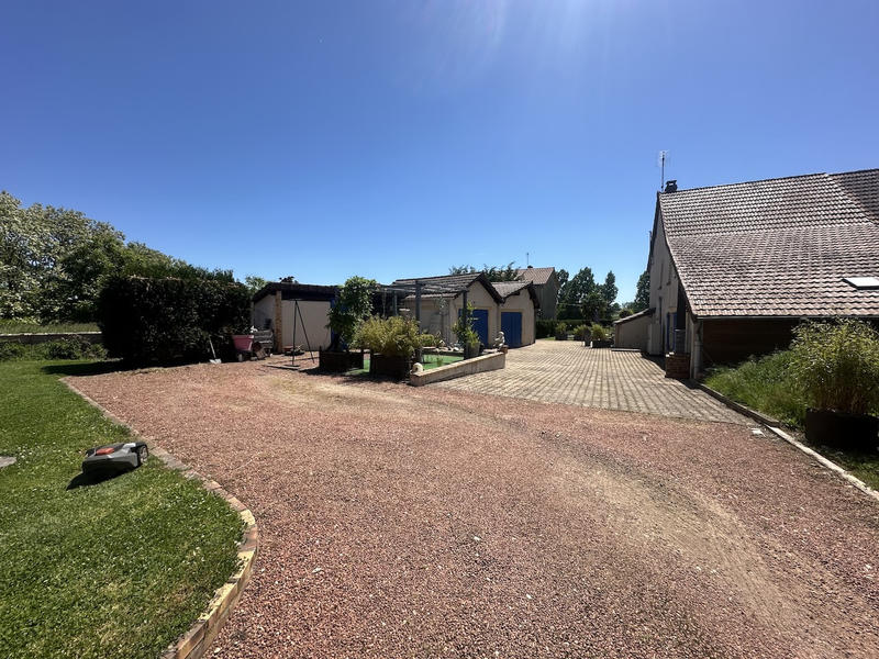 Maison - 107 m² - 5 pièces