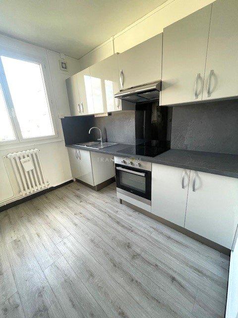 Appartement ancien - 70 m² - 3 pièces