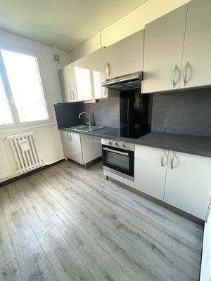 Appartement ancien - 70 m² - 3 pièces