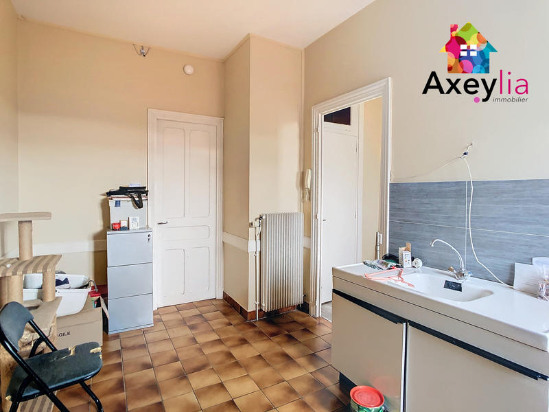 Fonds de commerce - Magasins - 234 m²