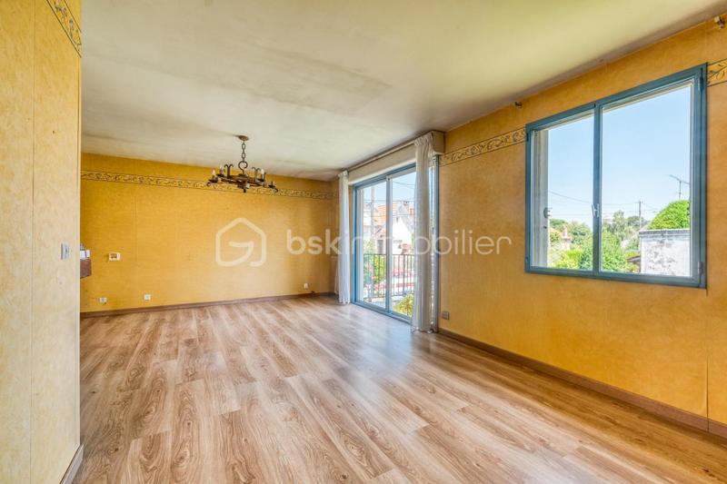 Maison traditionnelle - 81 m² - 4 pièces