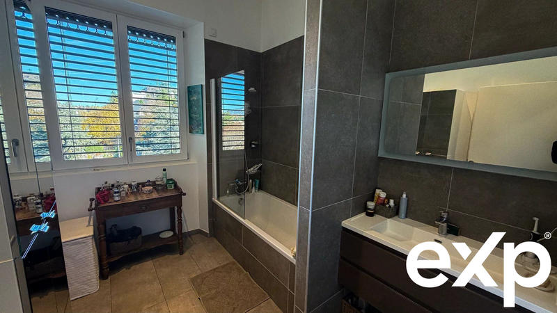 Appartement - 138 m² - 4 pièces